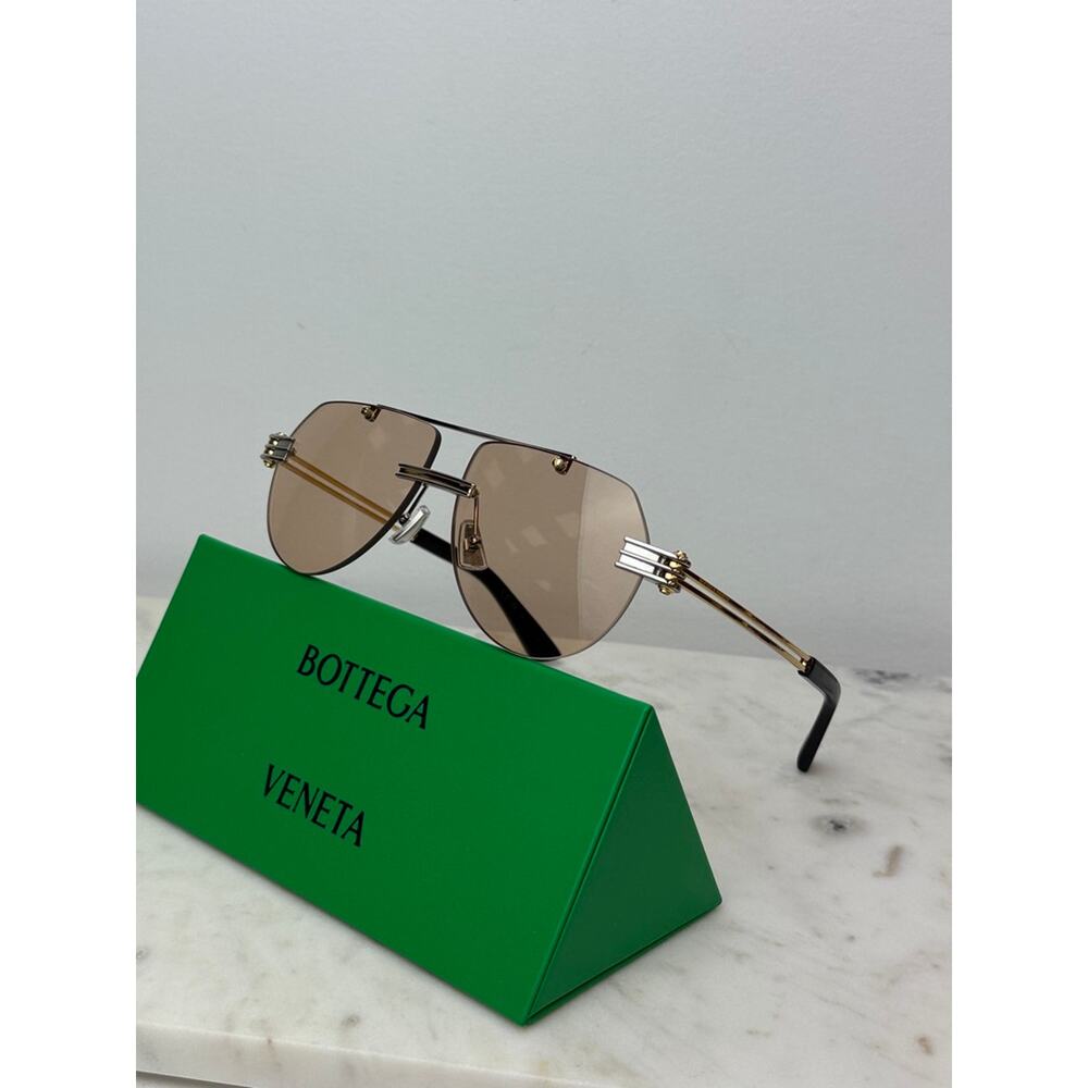 NEW Bottega Veneta BV1342S Two Toned Aviator Sunglasses $730 - Picture 2 of 8